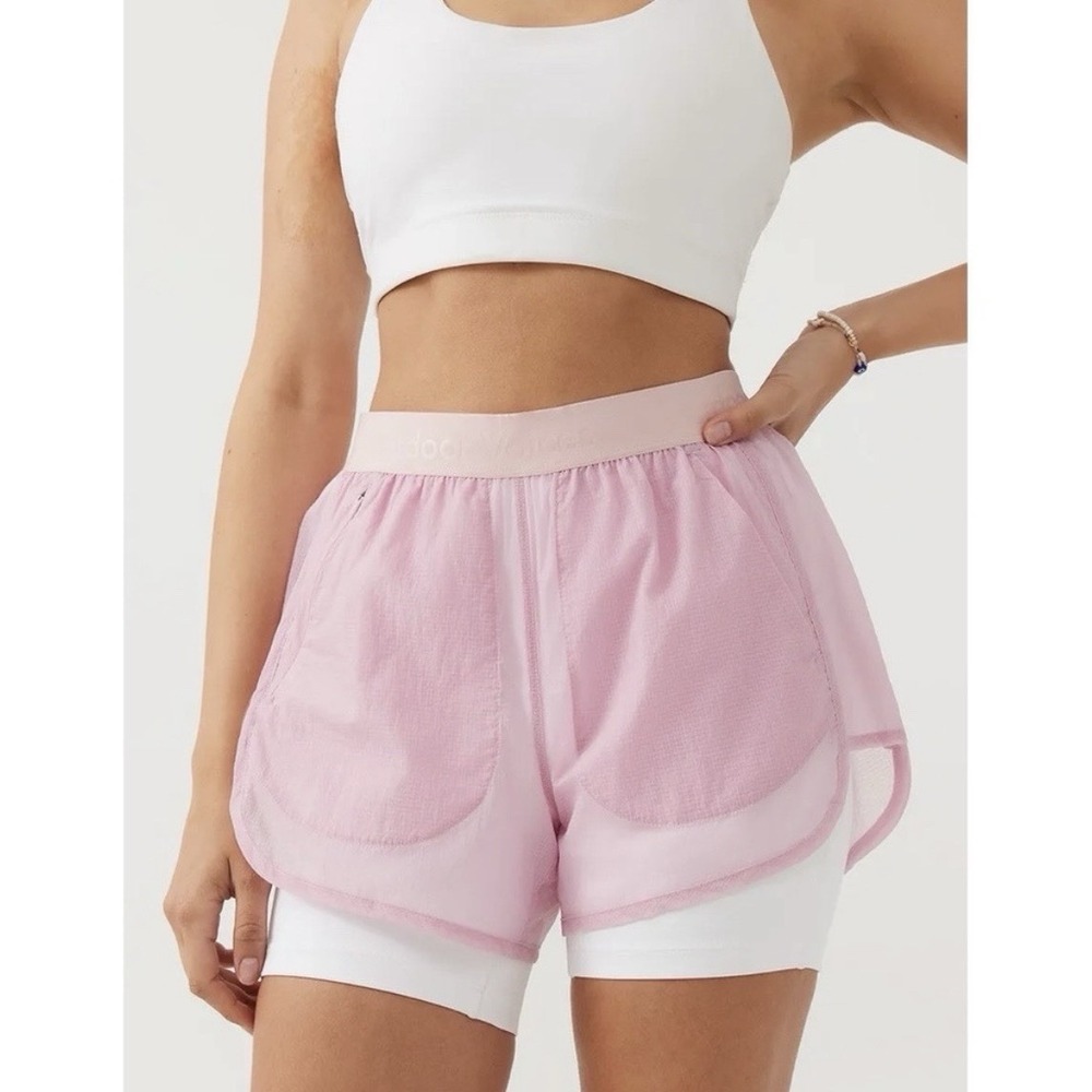 Outdoor Voices BreakLite Shorts 4" Pink Womens Small Overlay Lightweight Running